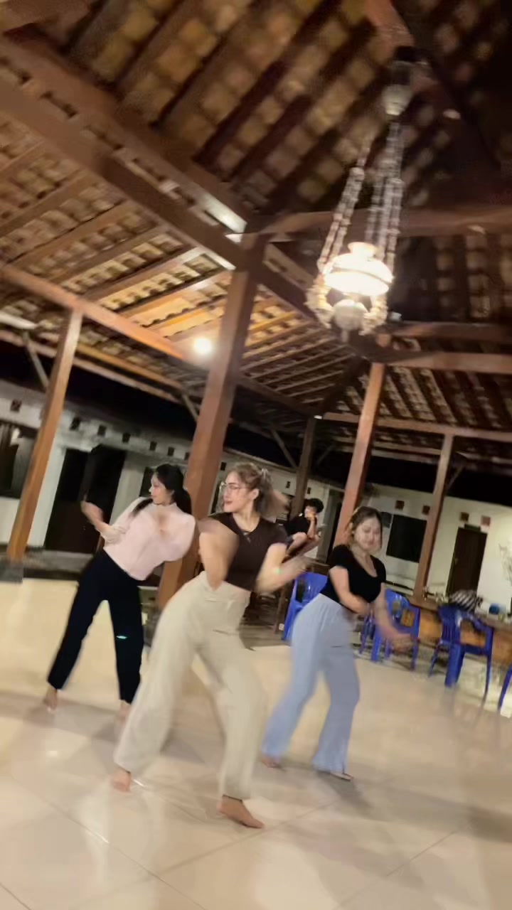 @mayamusti_