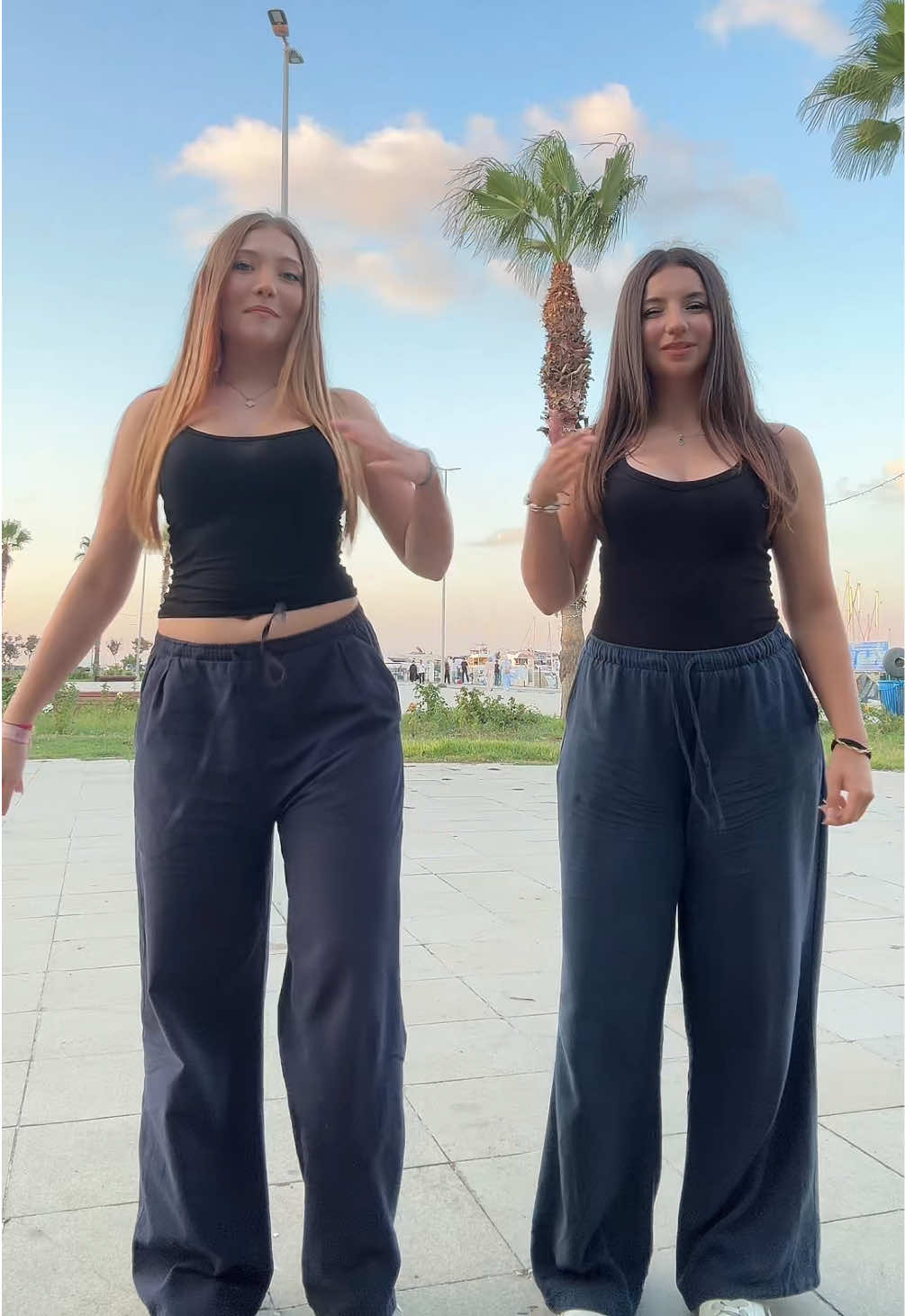 @❔