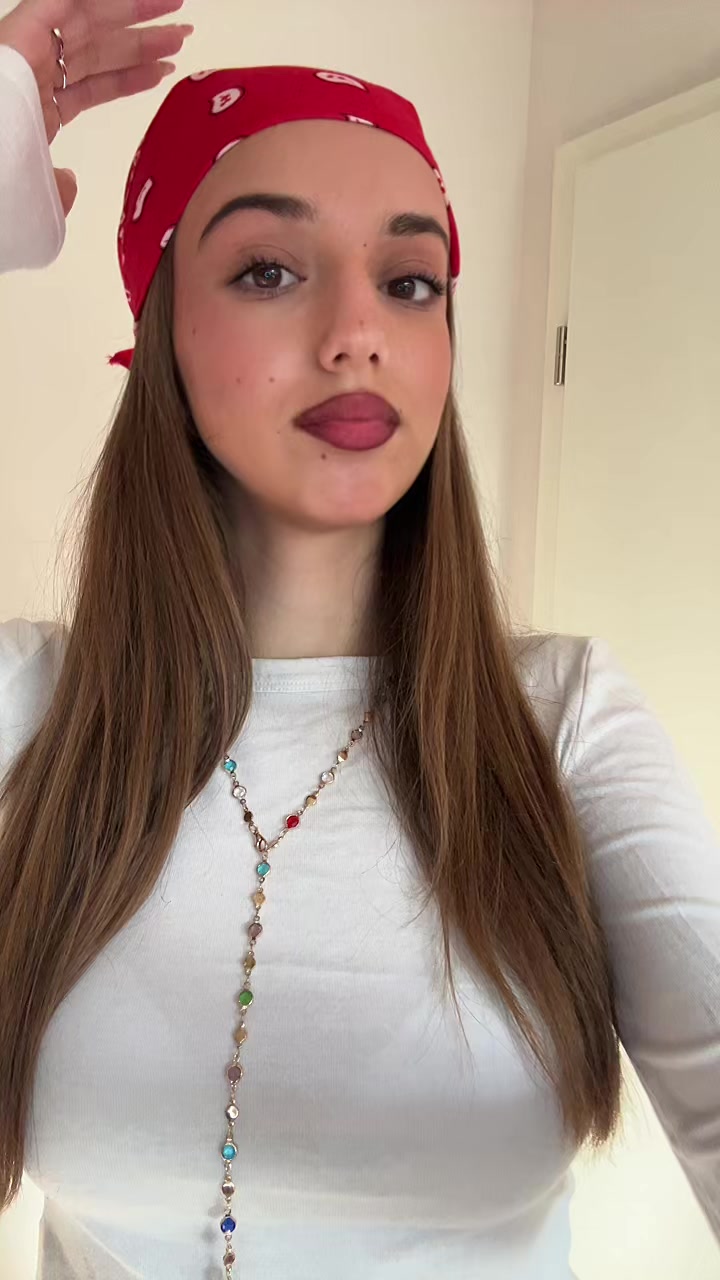 @vjola