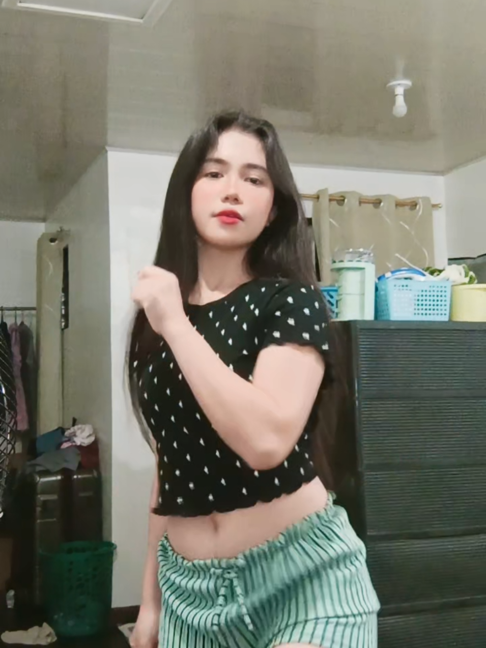 @esssay🖤
