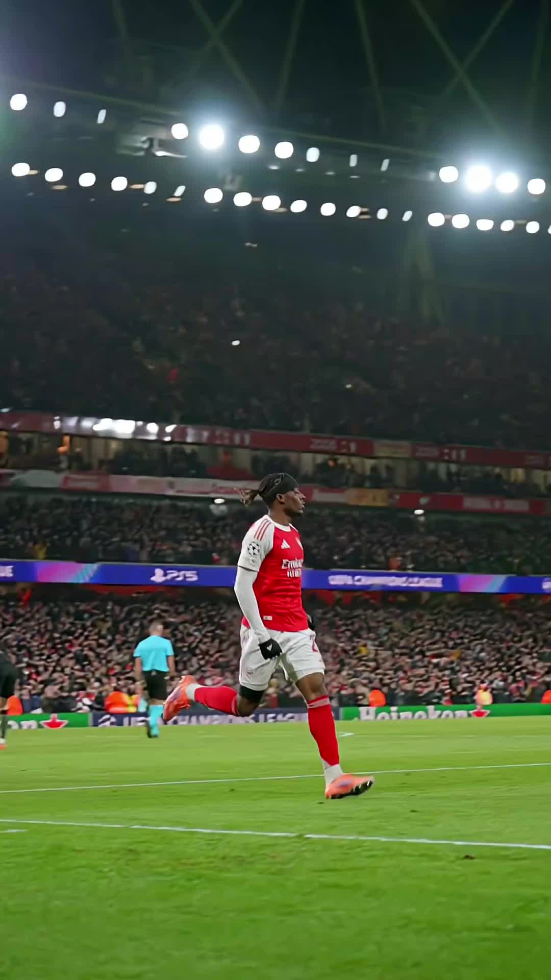 @Biluu gunner's🔴⚪