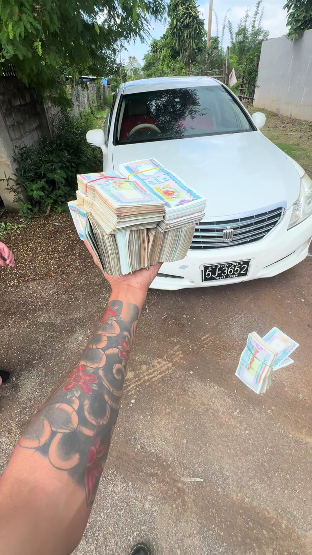 @𝗥𝗘𝗬