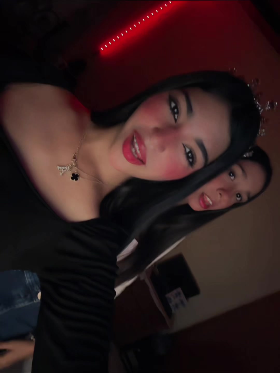 @Andreaa🦋