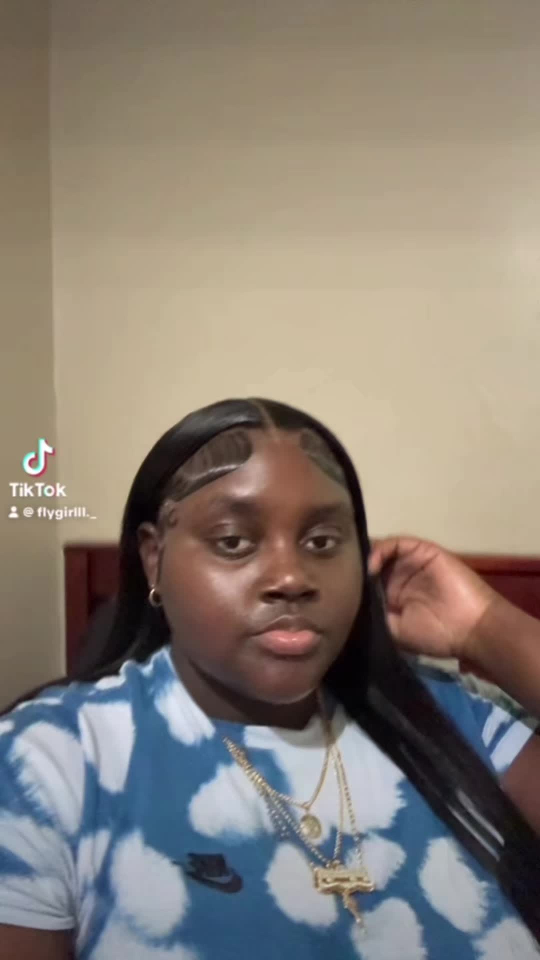 @flyshionlyyyy