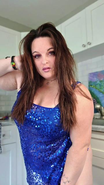 @🎀curvybratbabe71