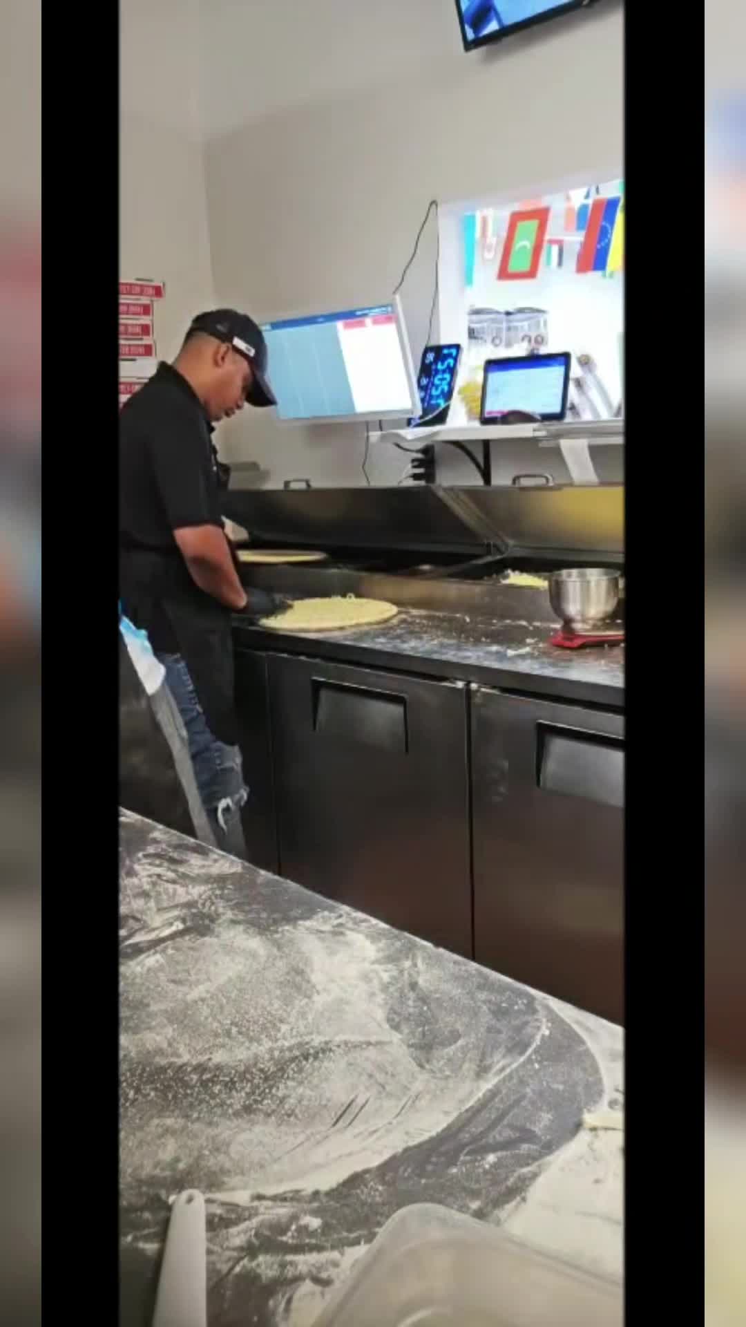 @Q'PIZZAS