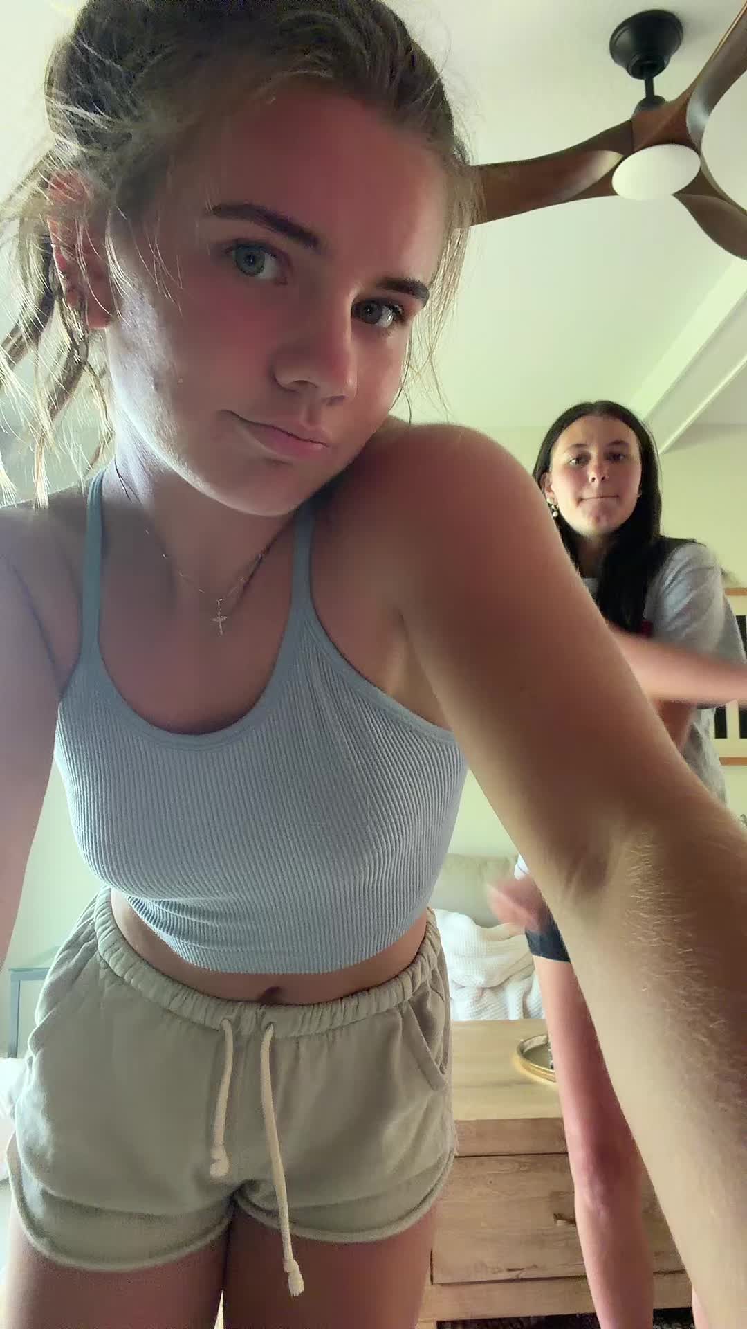 @JENNA🪩⚡️🫧