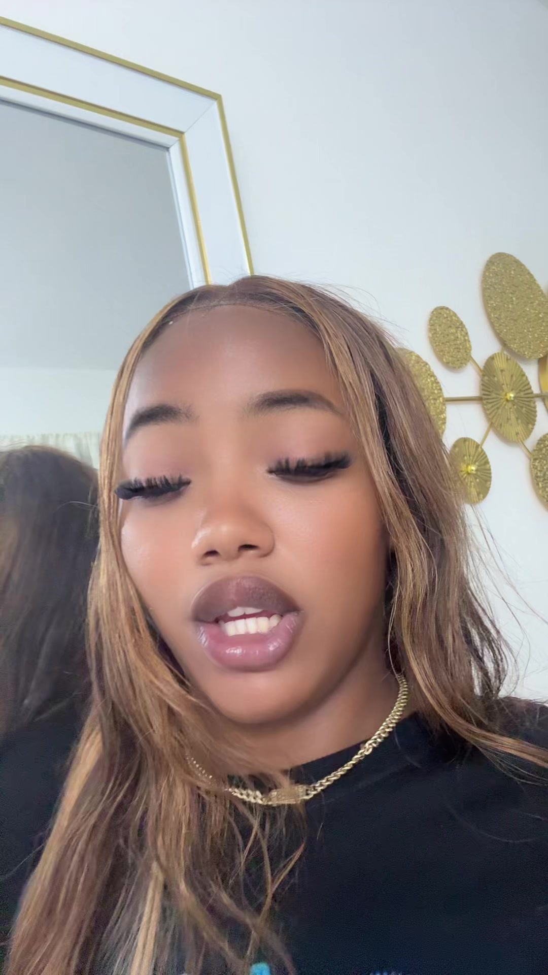 @mabelindira0
