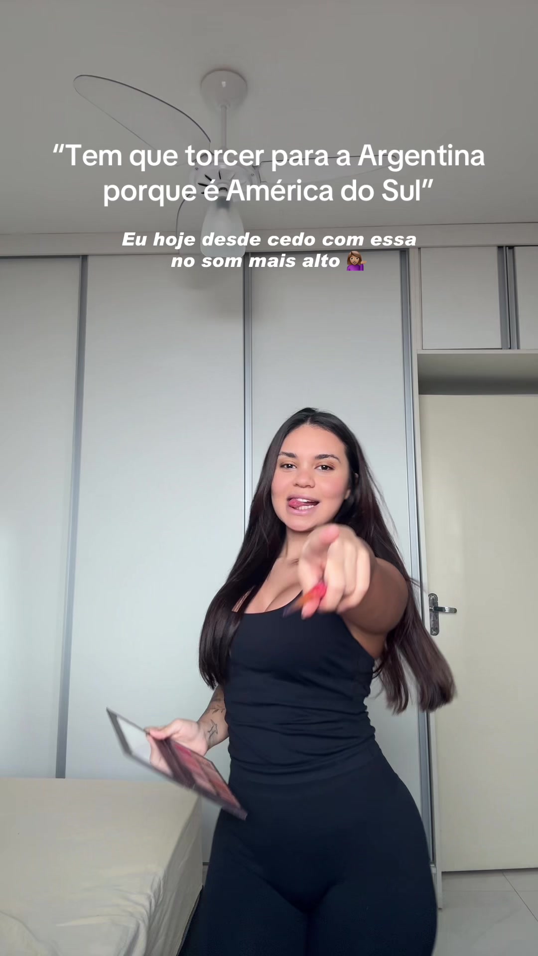 @Anielly Suares