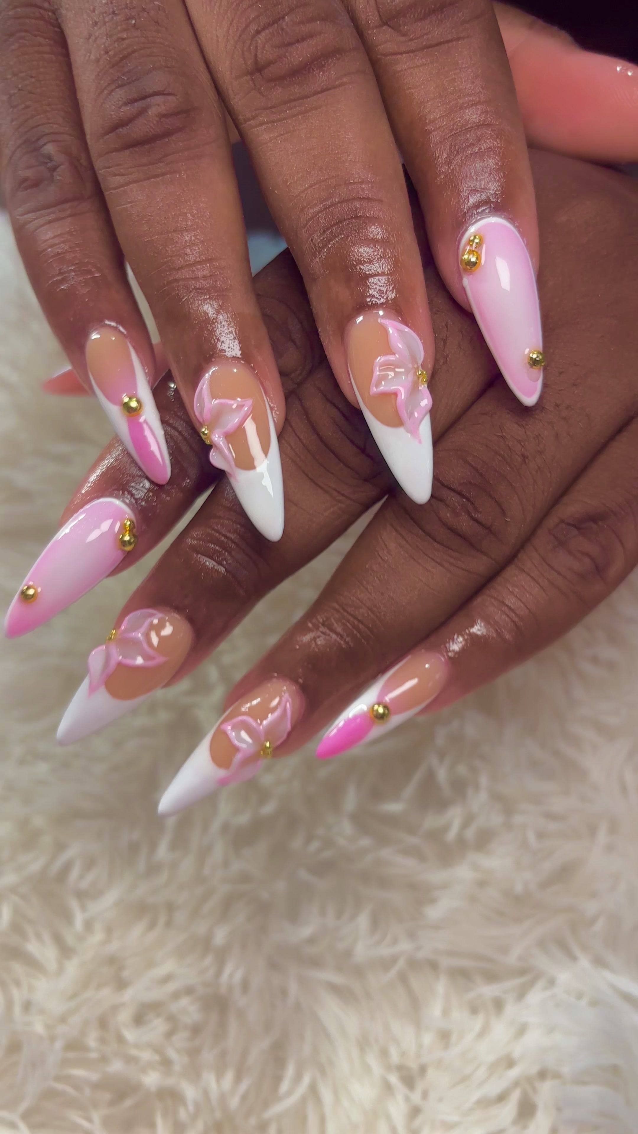 @Nicky the nail artist