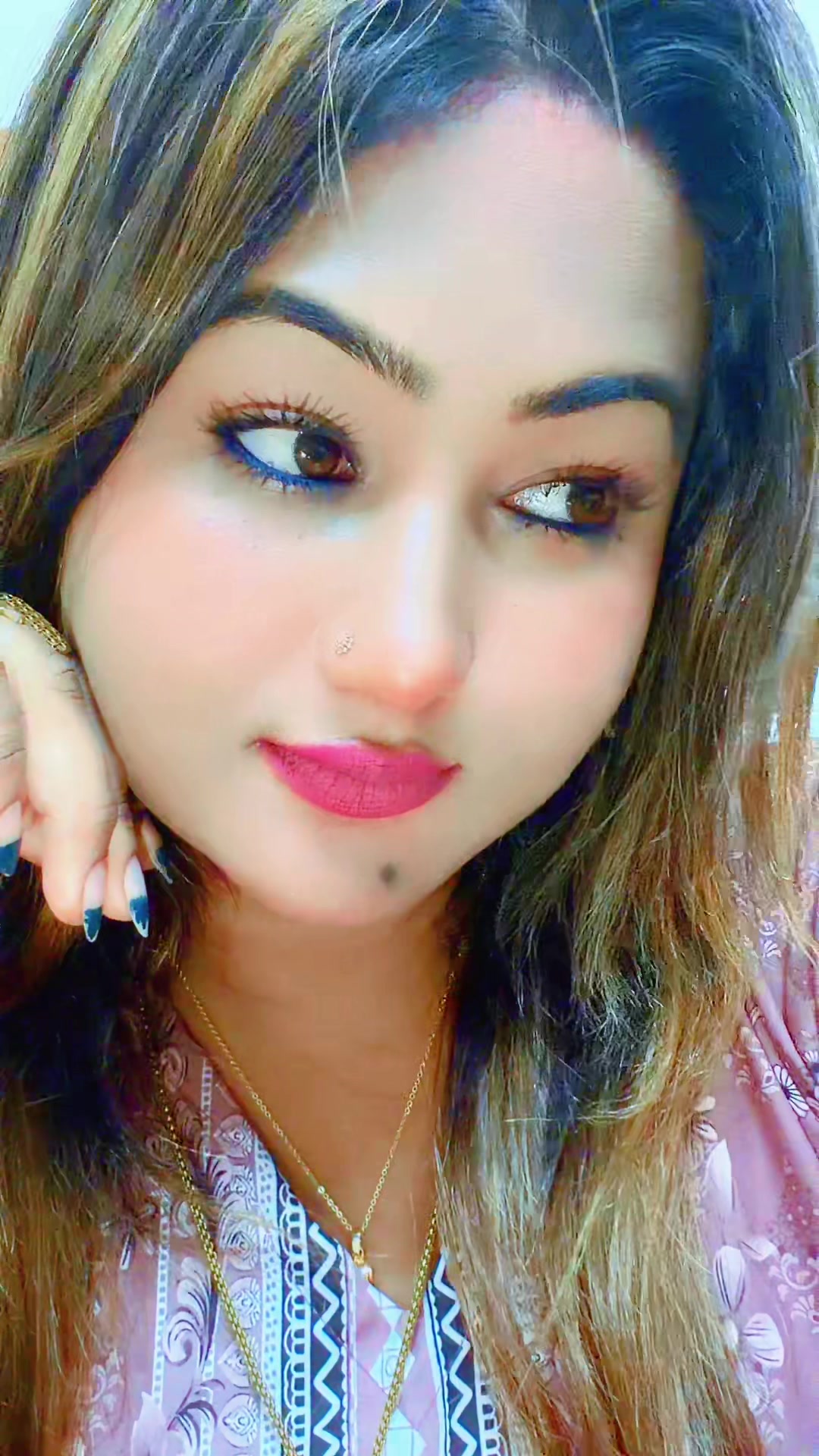 @Riyamoni