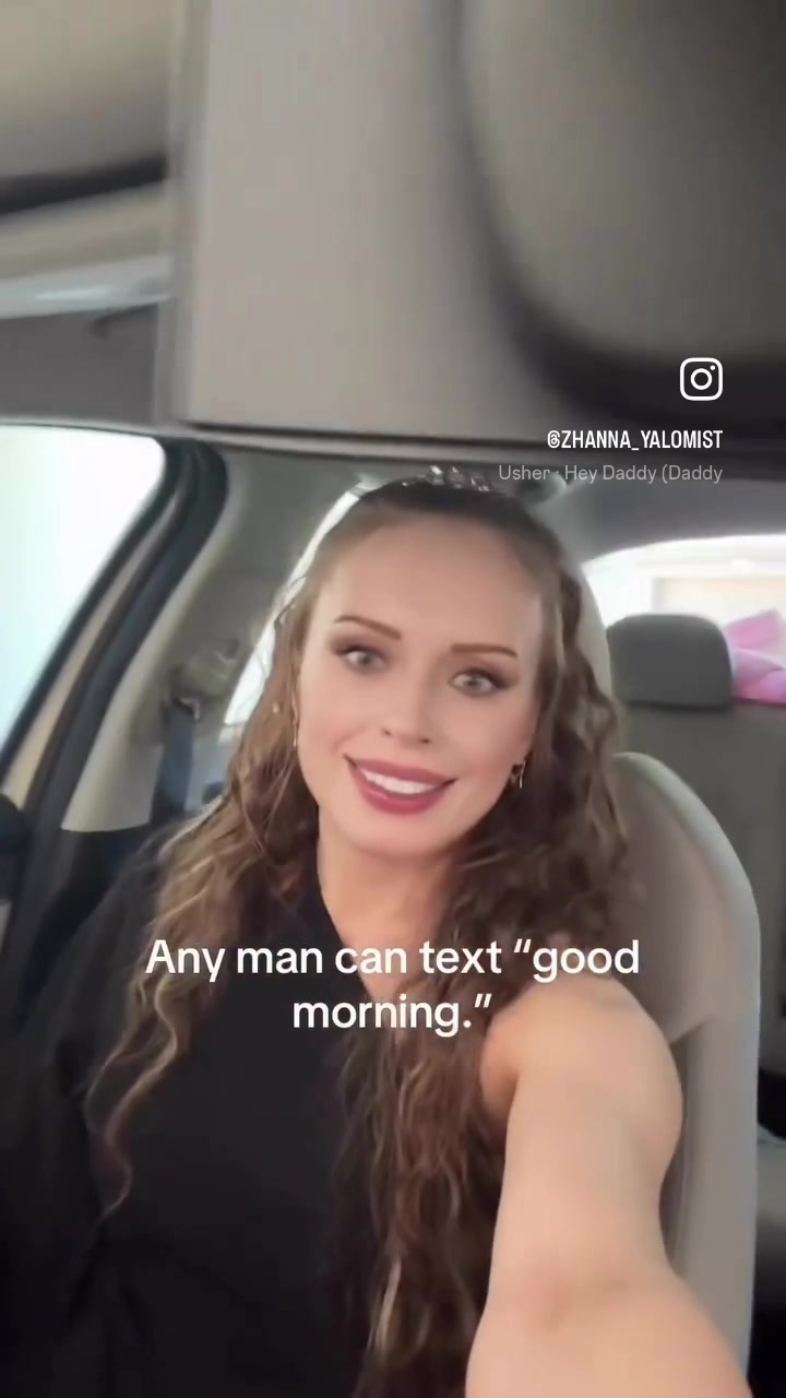 @QUEEN👑