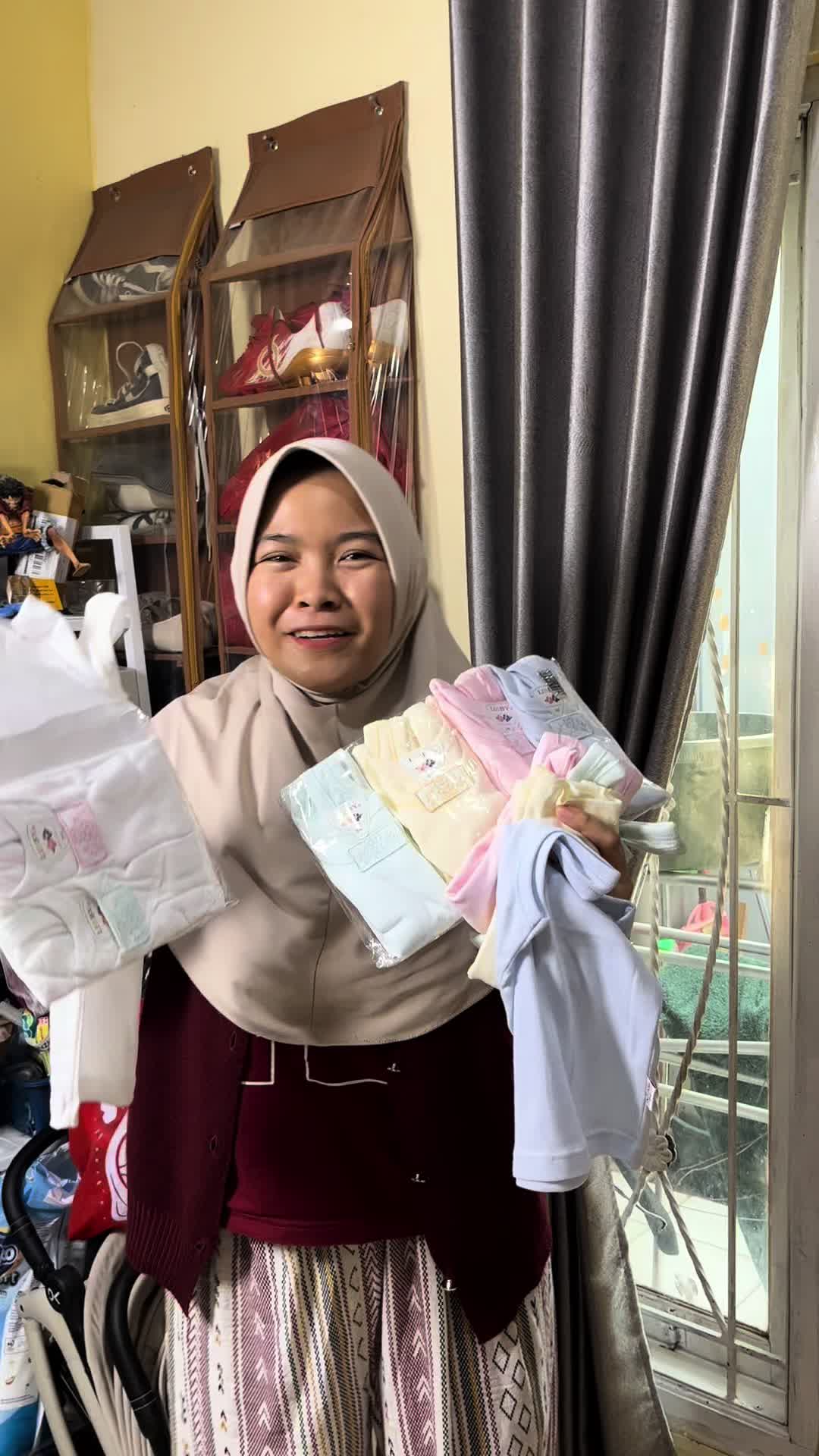 @Lia alam17 | Mom & Baby