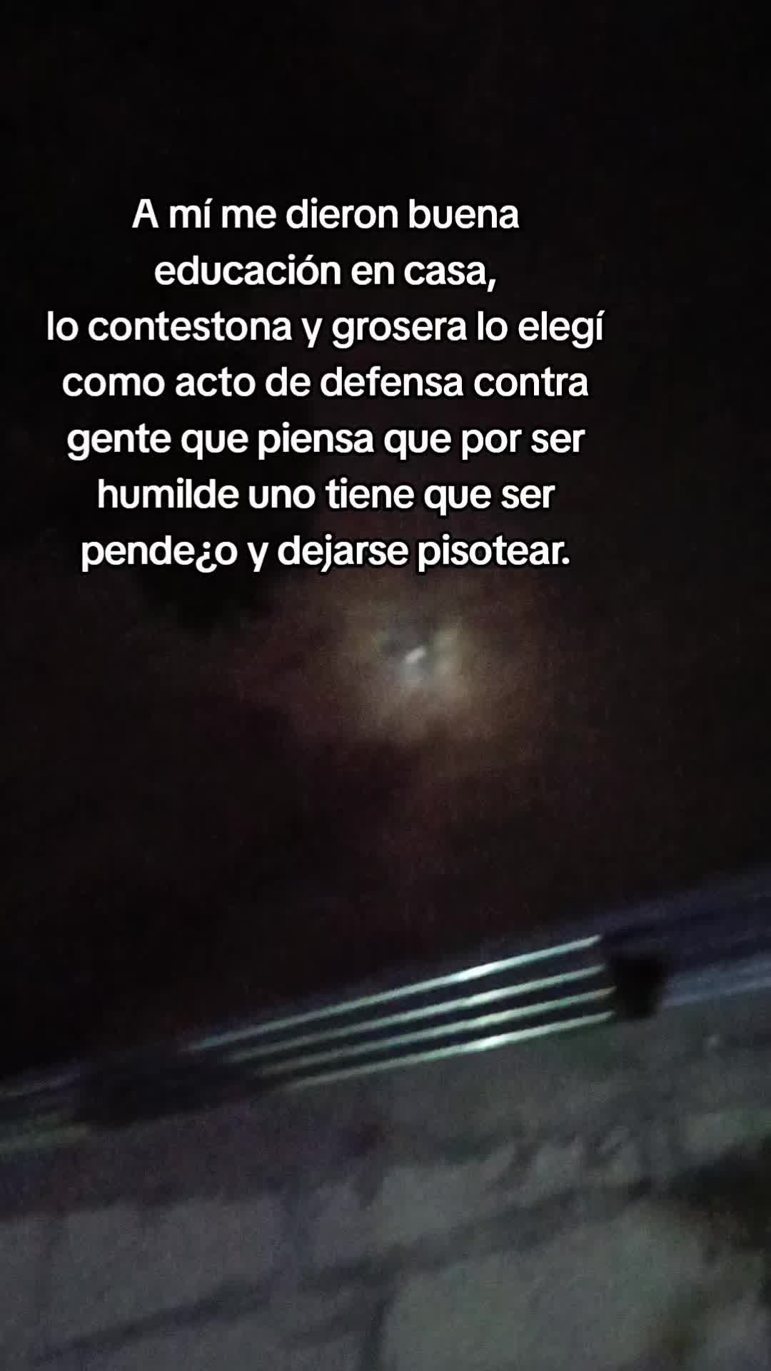 @OLI 🌻🤍😘