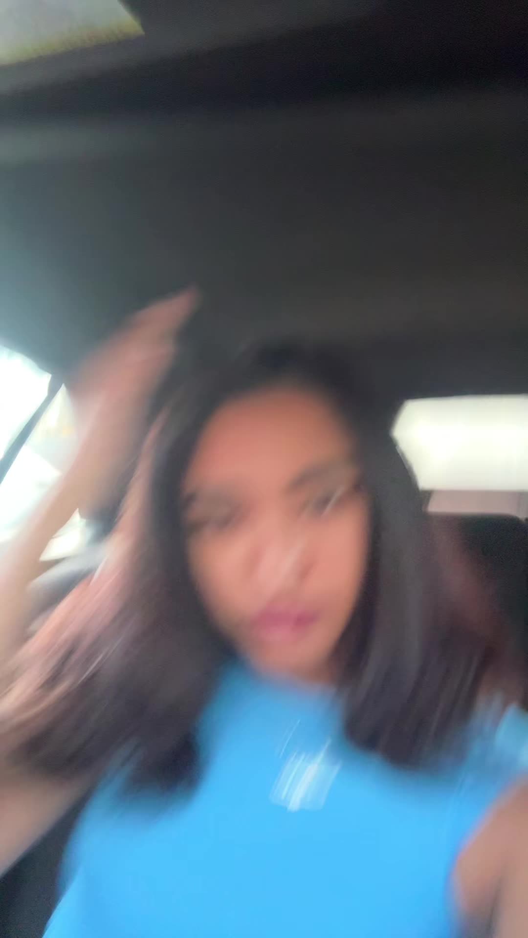 @milenadavis._