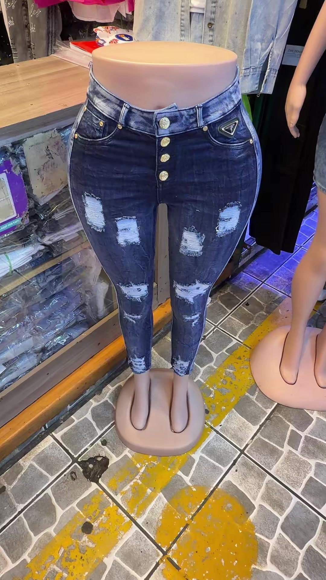 @APRETADITAS JEANS