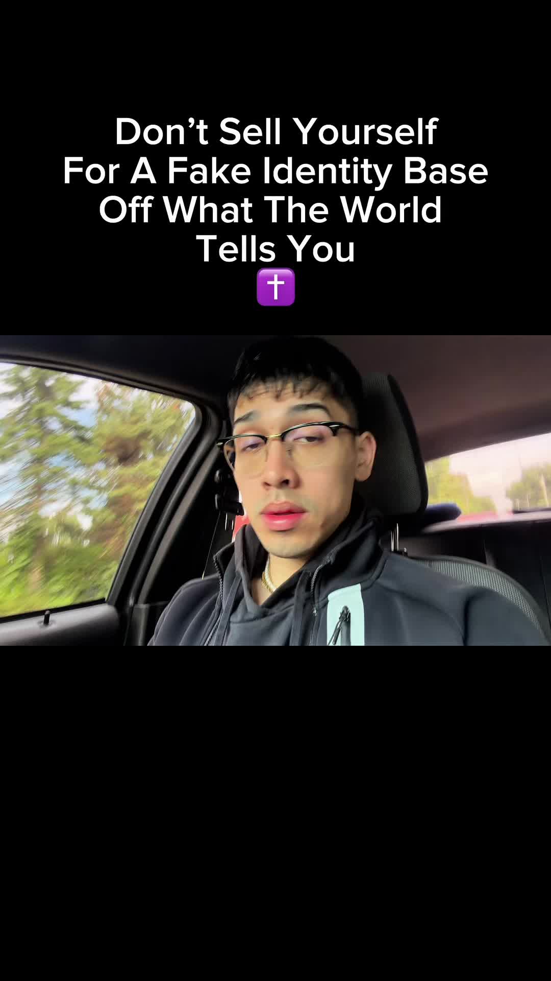 @johnnydivines