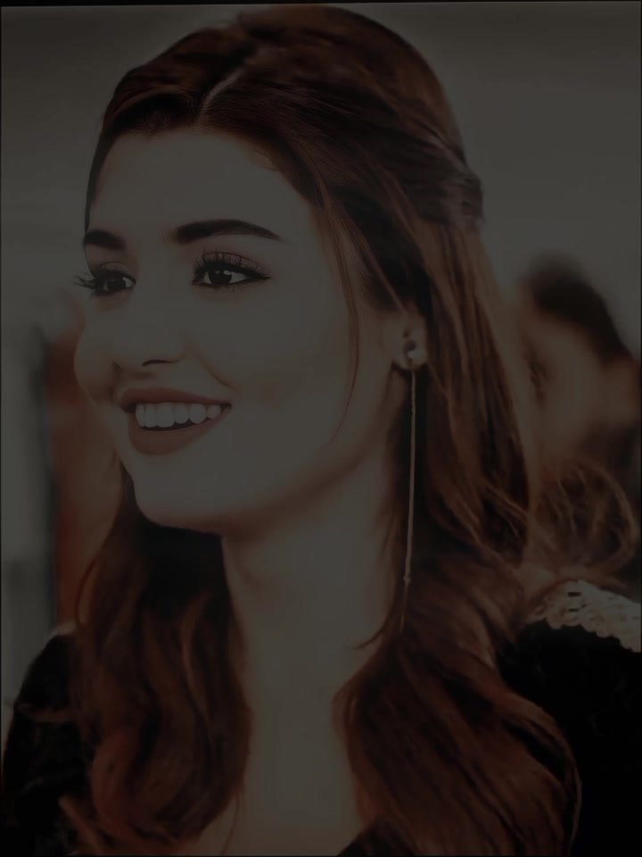 @🦋 ⟡Anaya⟡Kakar⟡