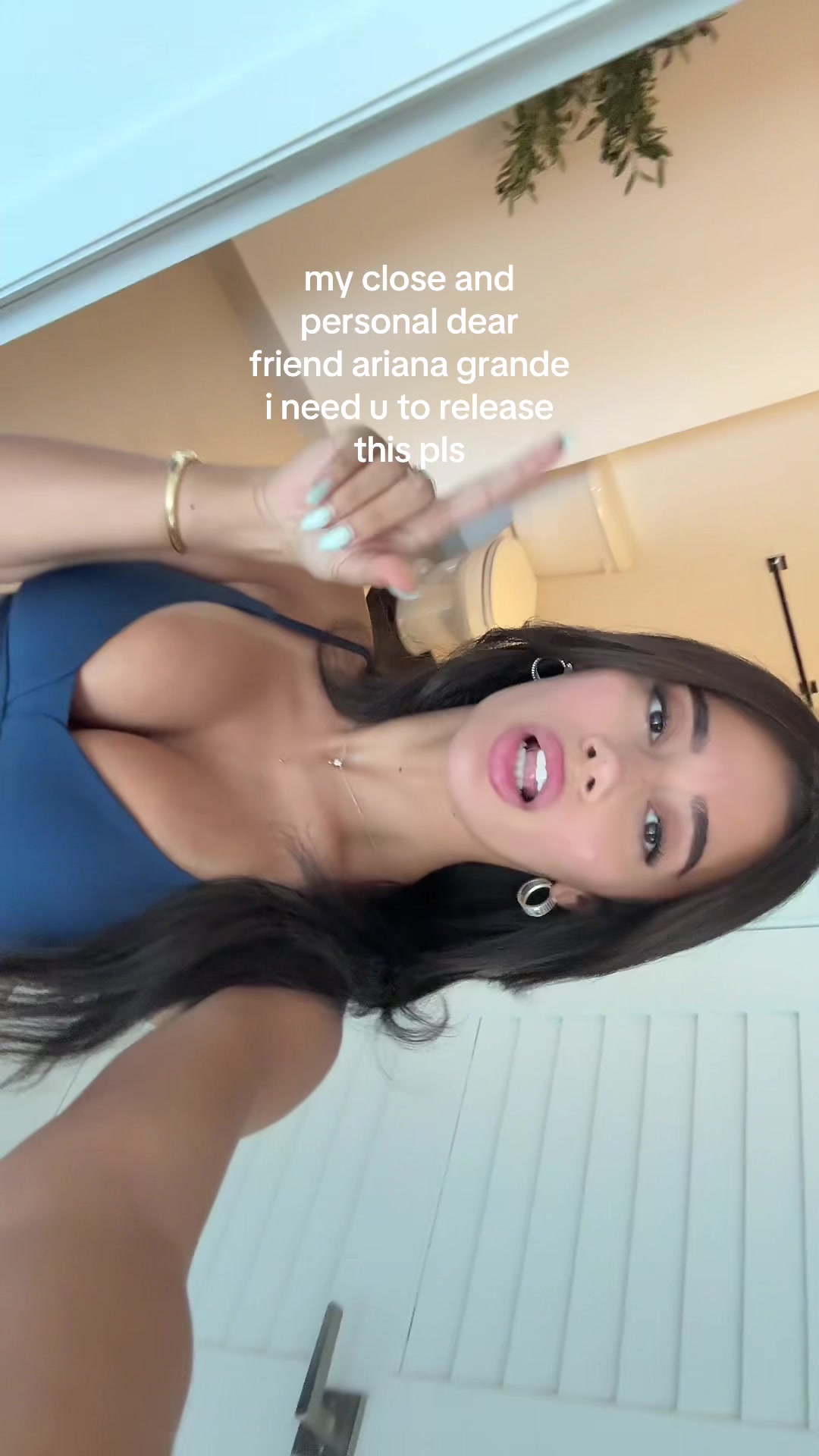 @M💋