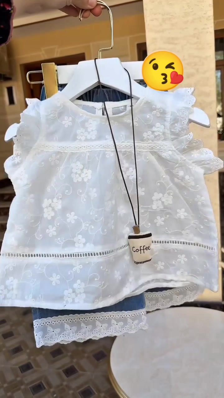 @Sara Clothing store
