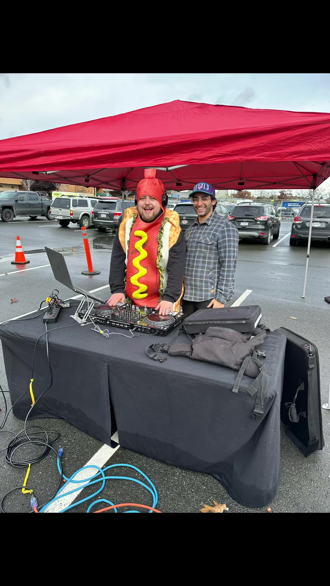 @the hot dog guys tillicum