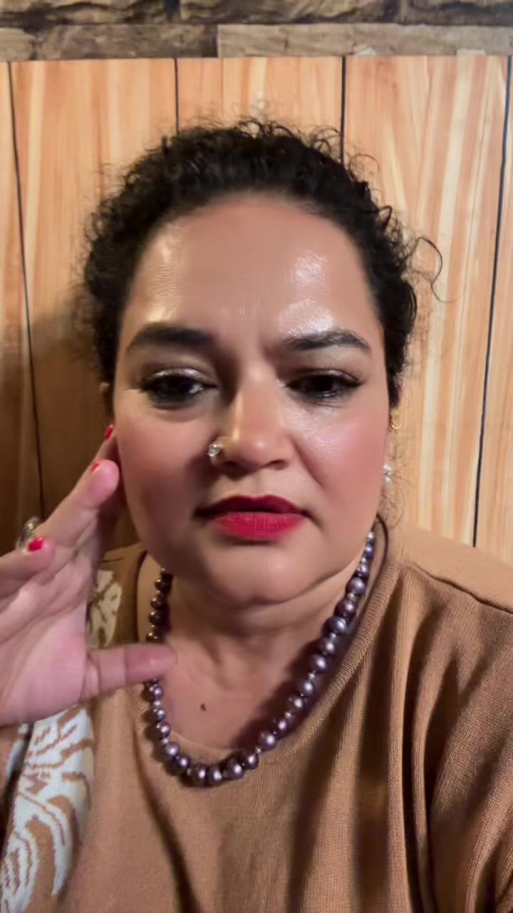 @🧿Divya thakuri 🧿( designer )