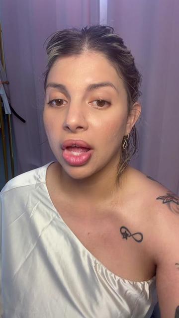 @Viviana