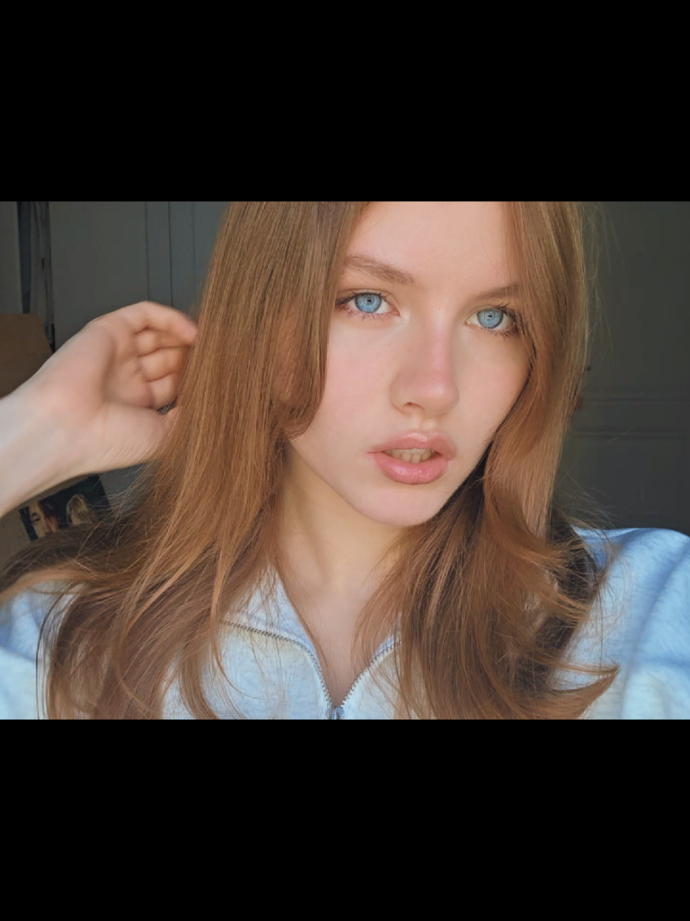 @тгк Всё те же голубые глаза