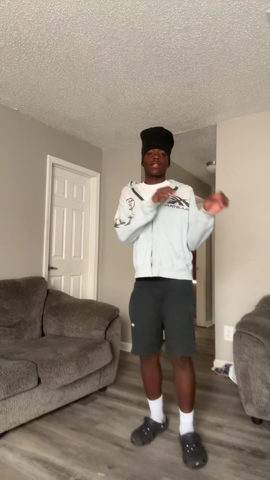 @Uzii