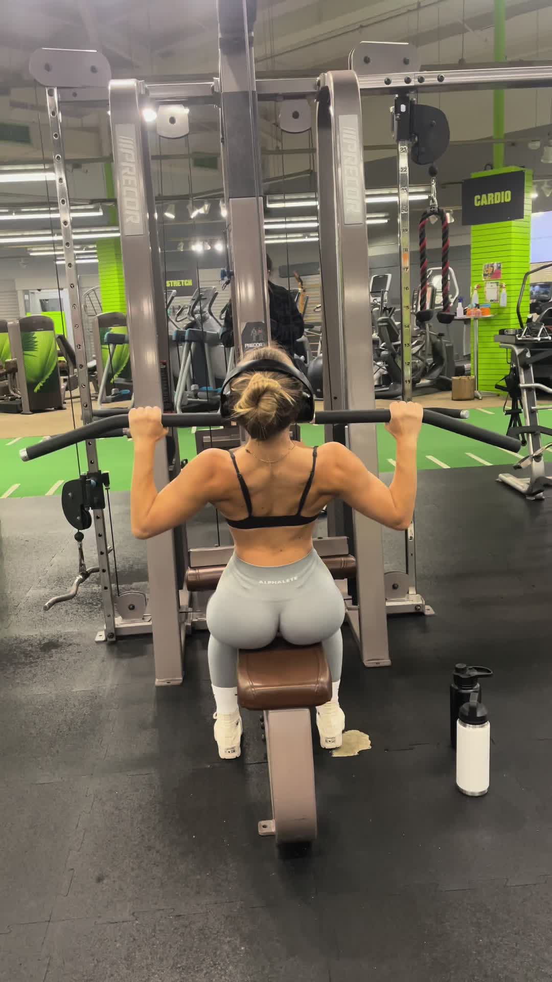 @Lu
