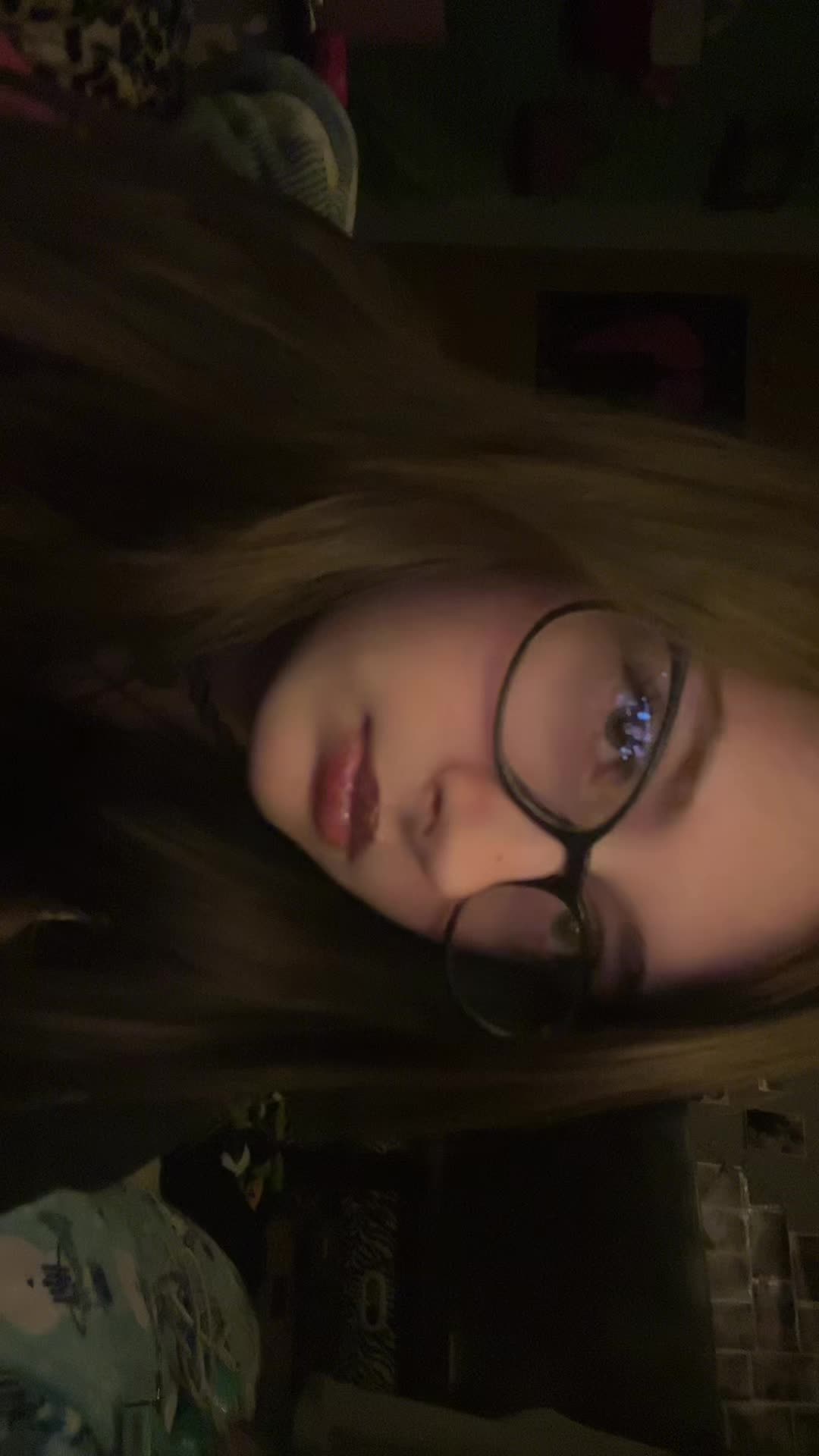 @Kyra🧟&zwj;♀️💋