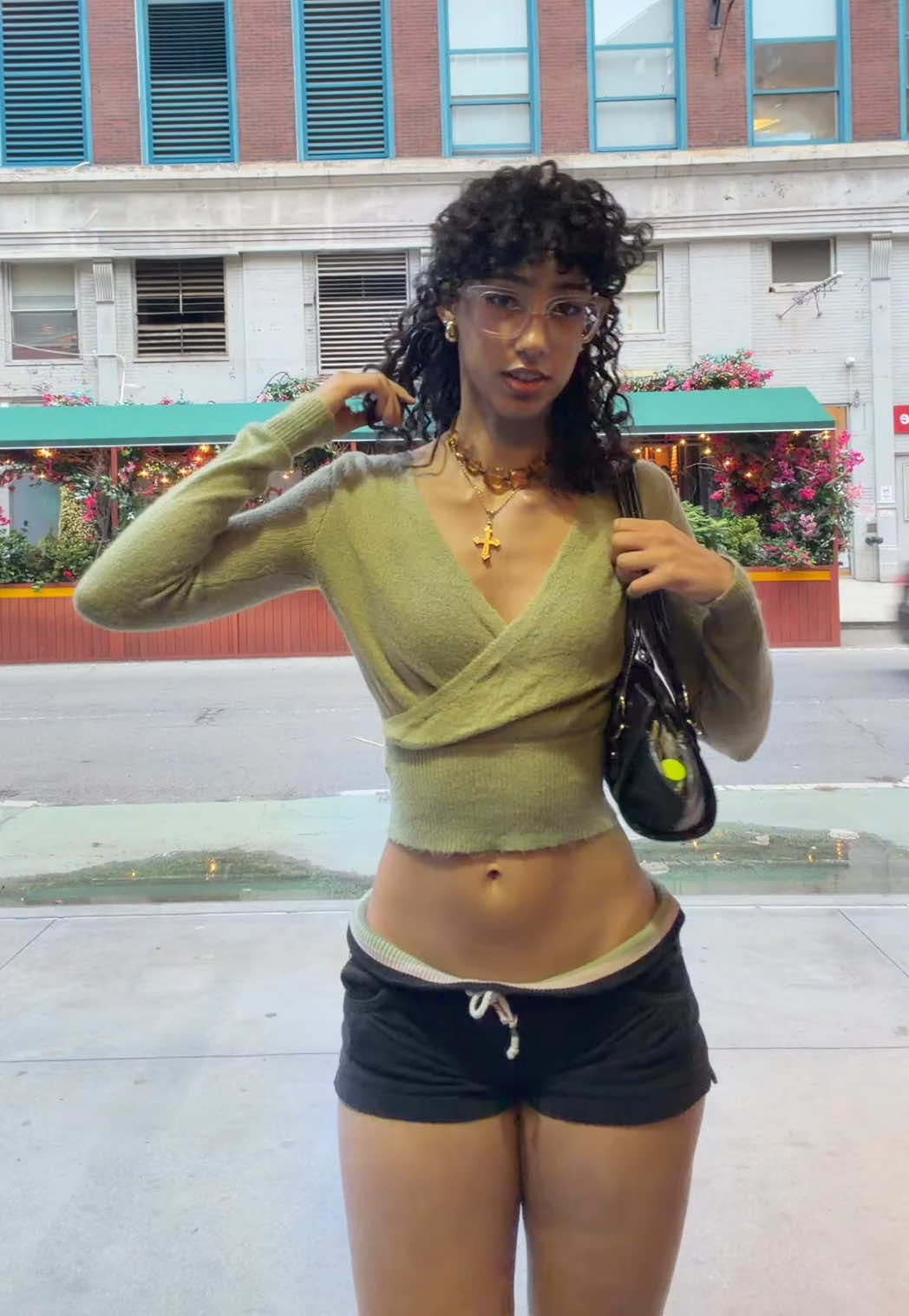 @Lala