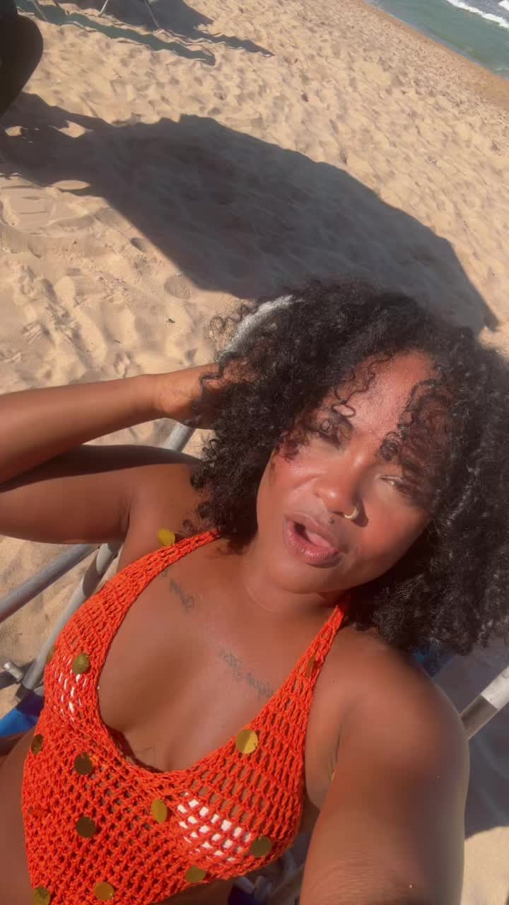 @Vickybrito A preta rara🧜🏾&zwj;♀️