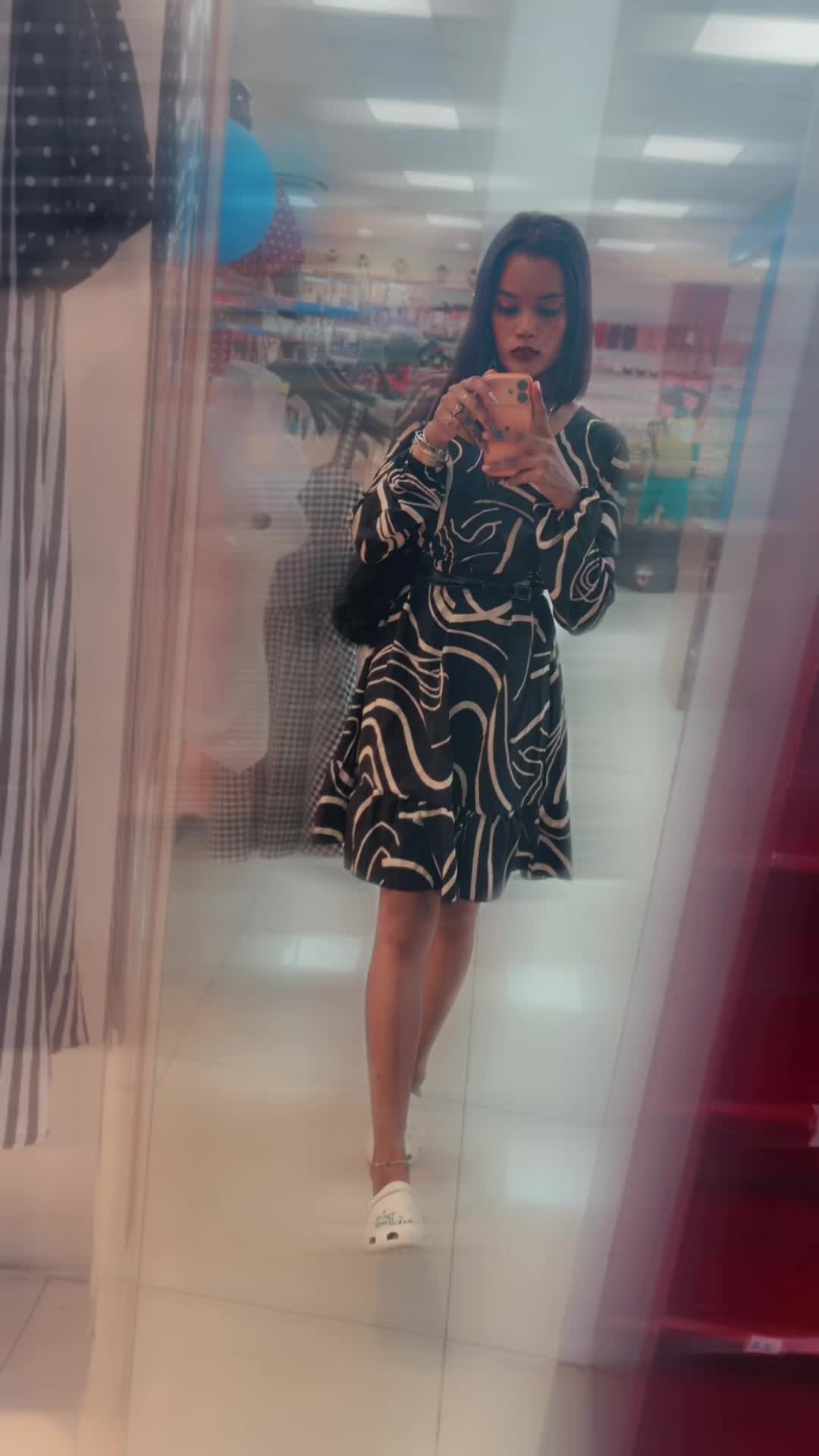 @🧿ClaSsy AvNi😝