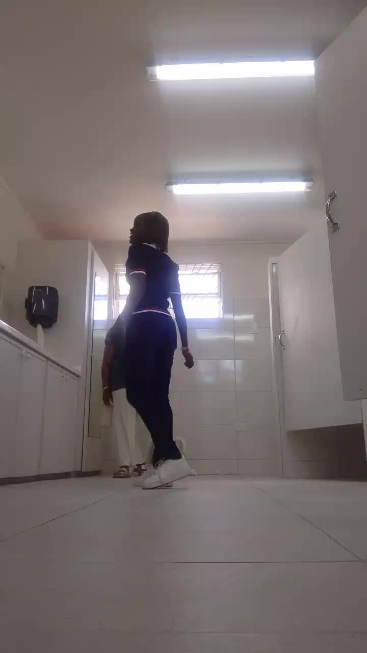 @Hustler_holli.🤦🏾♀️
