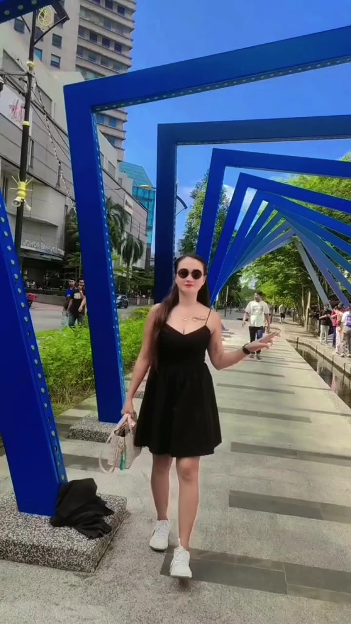 @E L L E ♡⁷