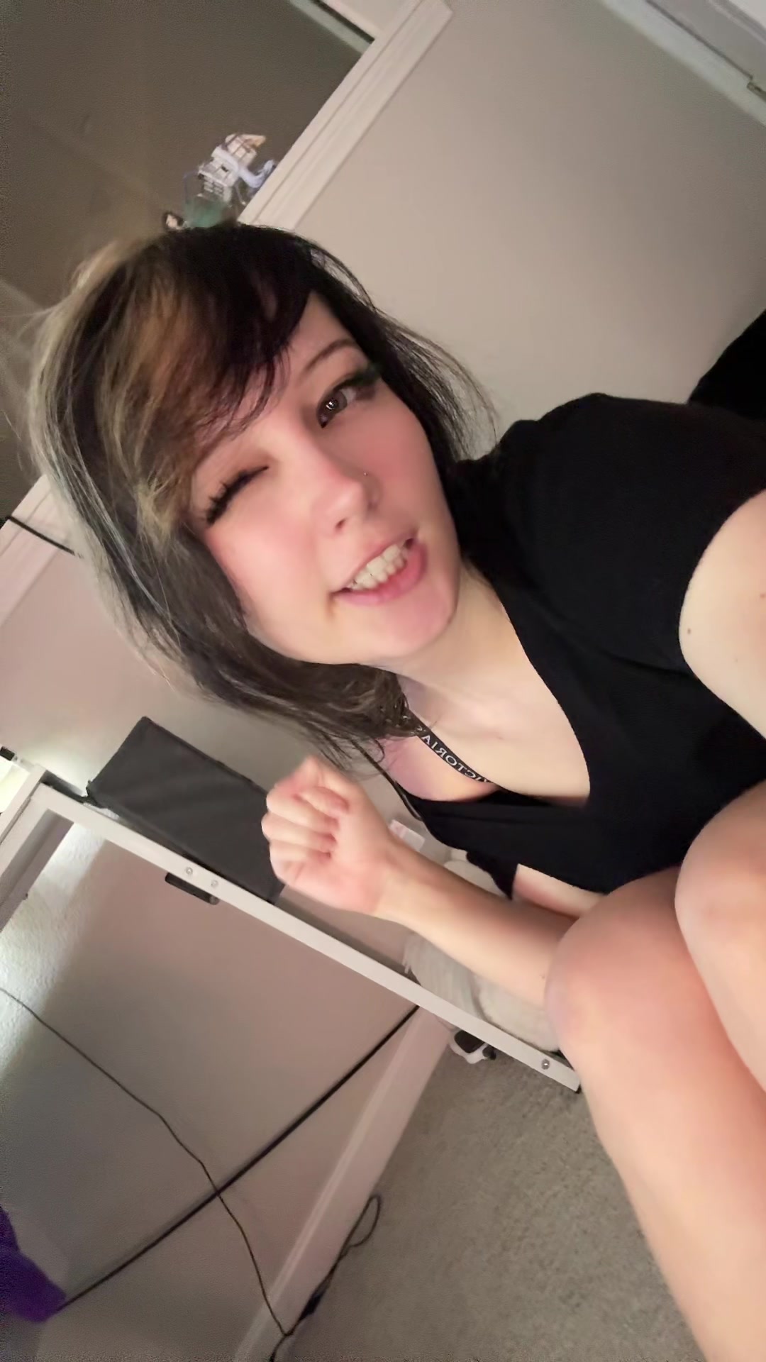 @notellewren
