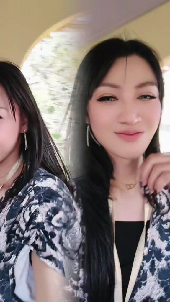 @Ajeng_albuluqqu23