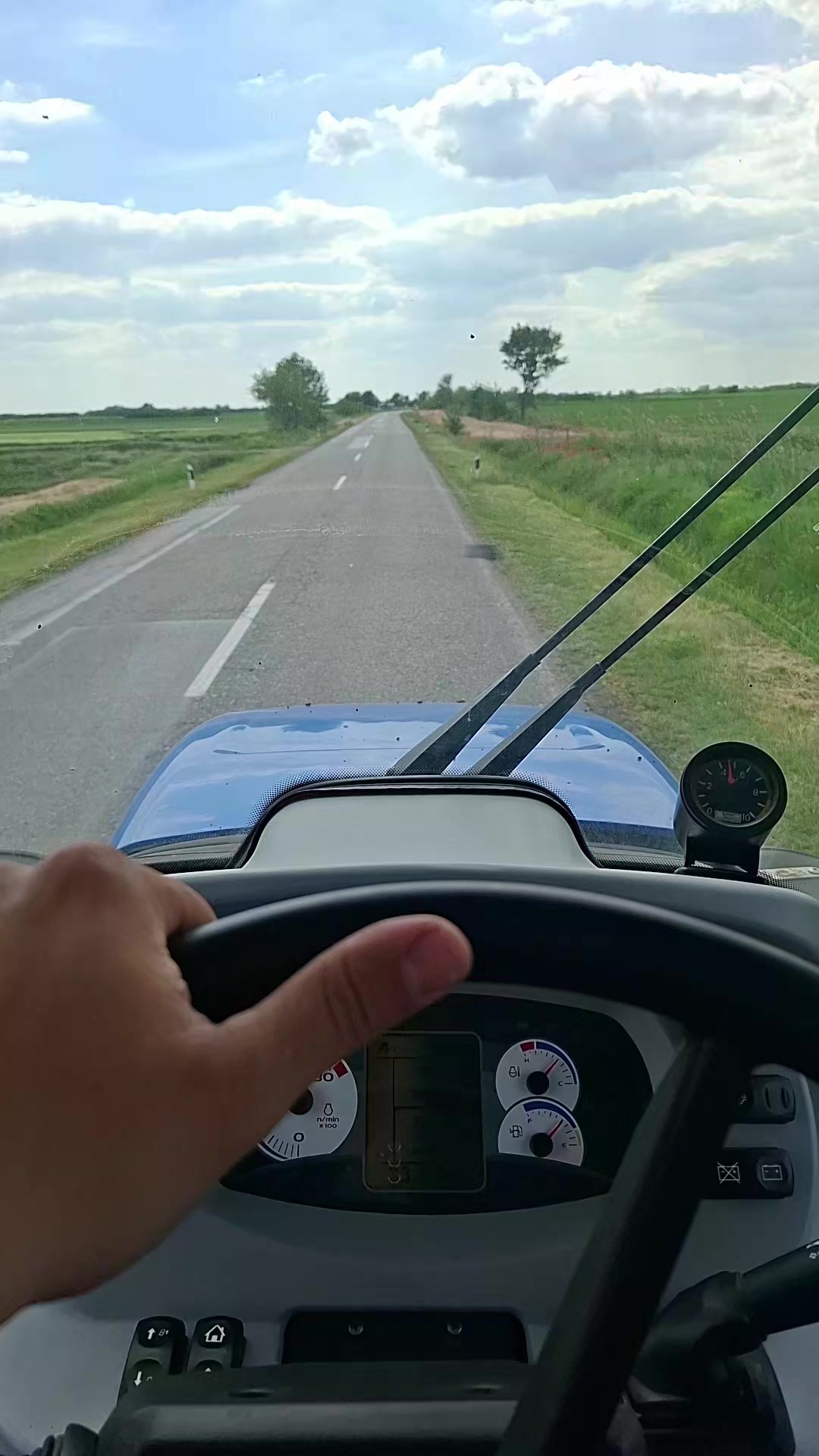 @PoluCovekPoluPoljoprivrednik