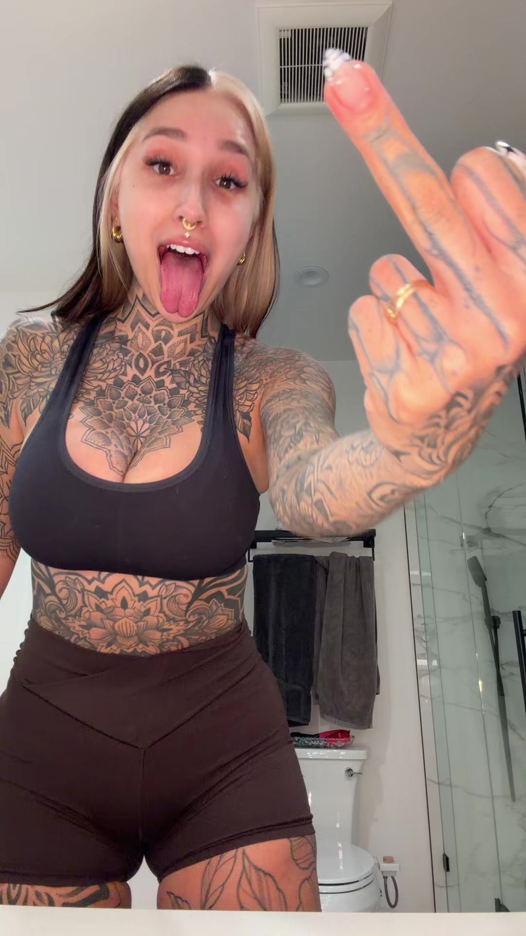 @Split_tongue_bri