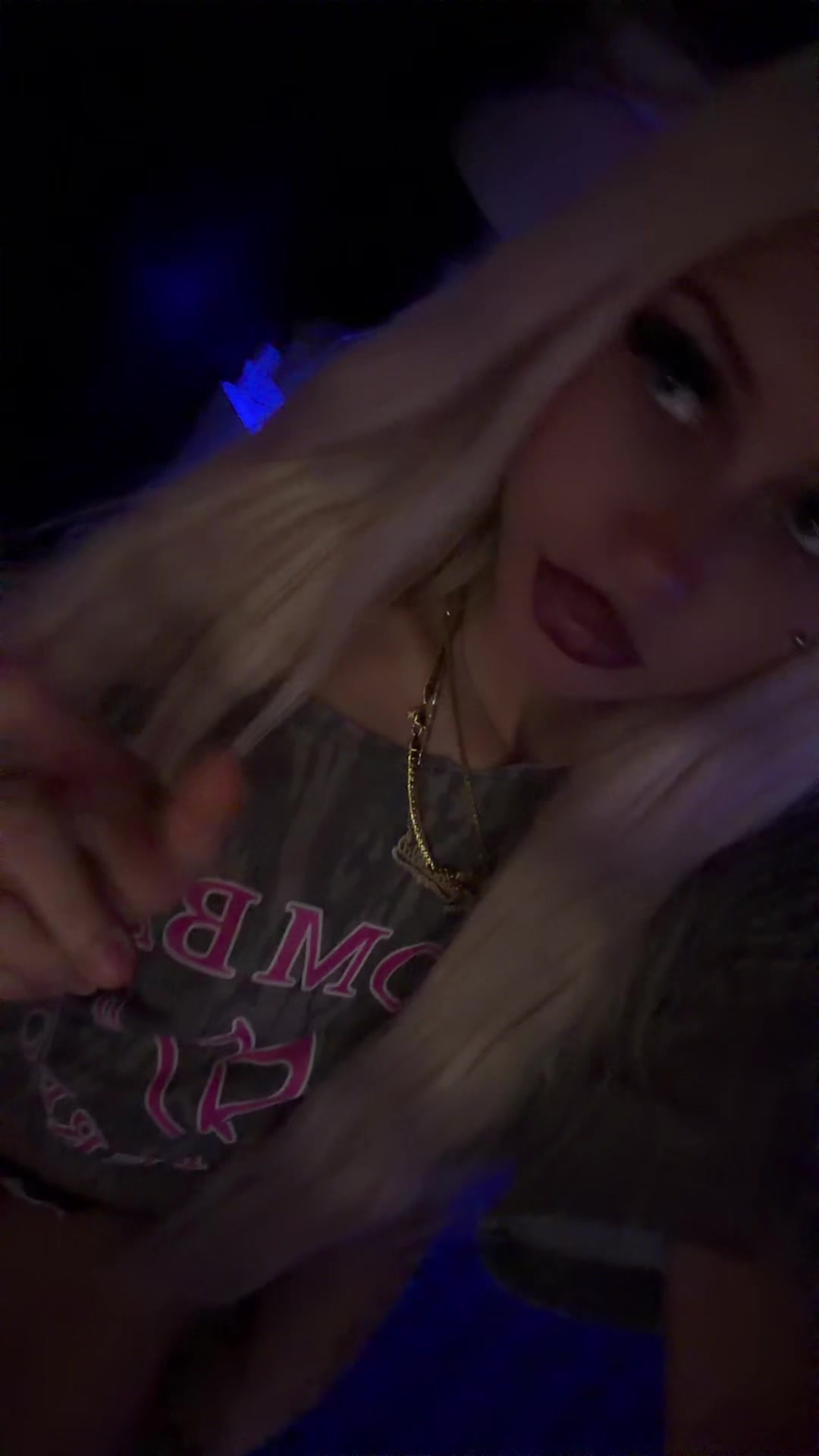 @iz 🥂💖