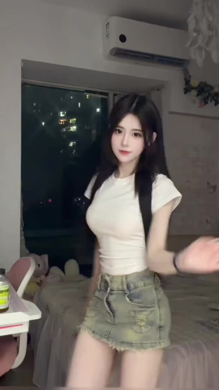 @pretty girl top top
