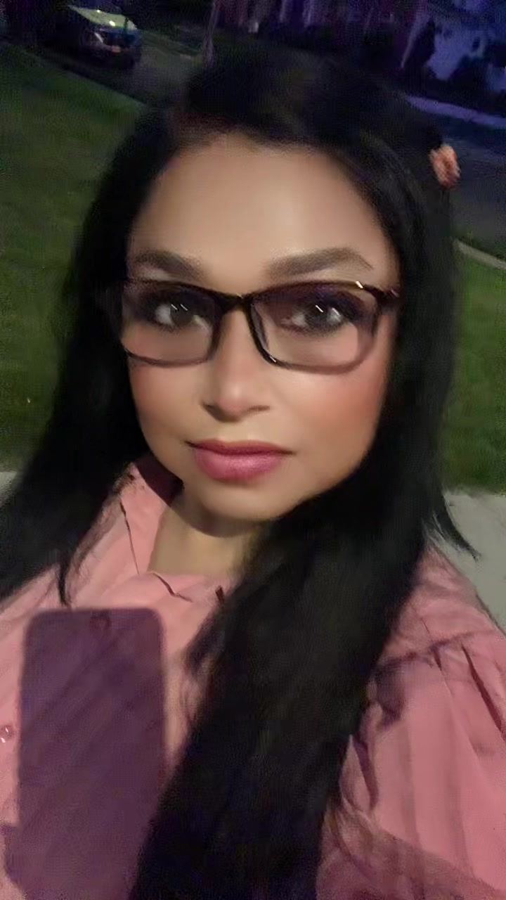 @Moni