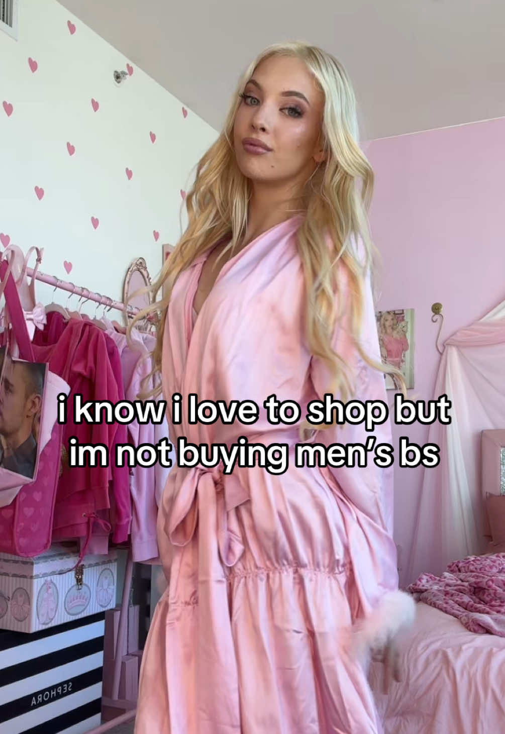 @mo