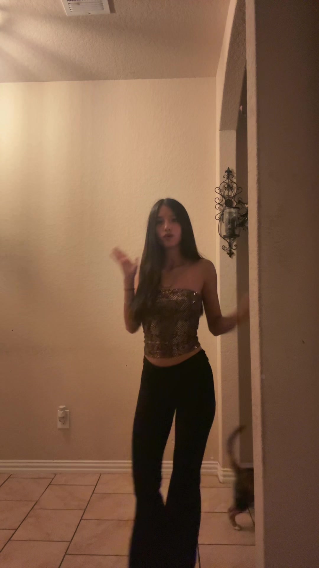 @Esmi