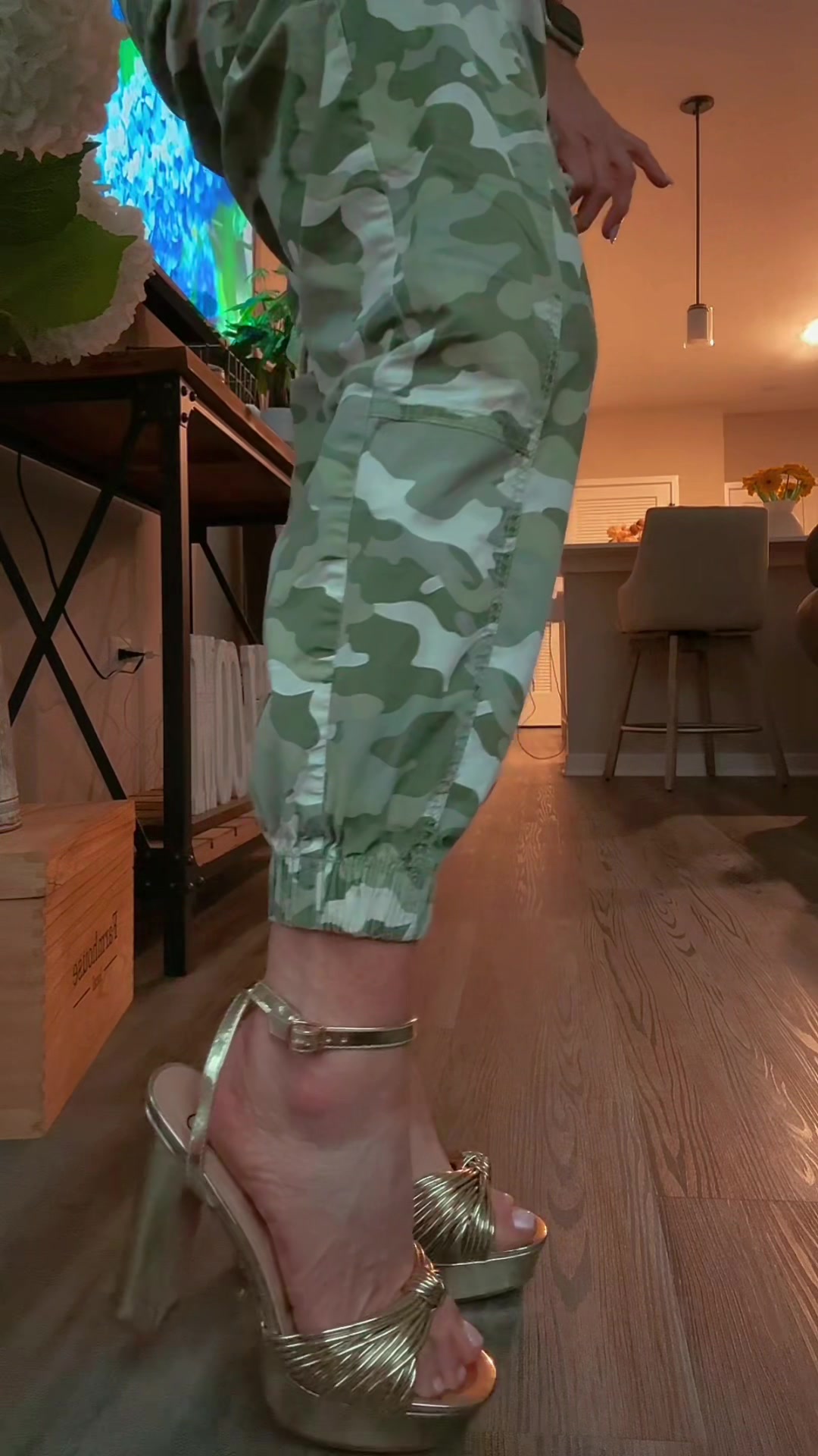 @karenannofficial