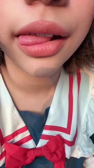 @strawbunnzie