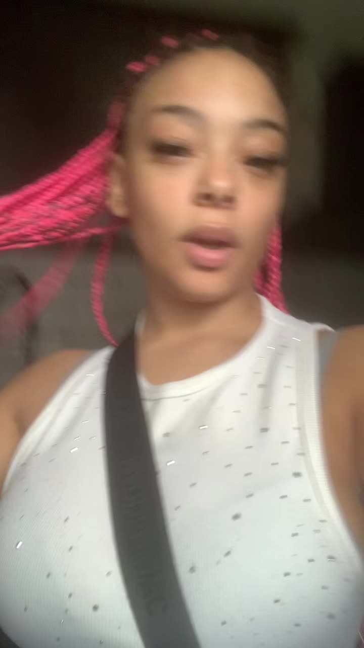 @Mrswifeyyyy