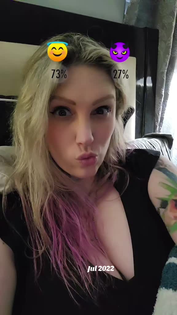 @TheMoistQueen ®️