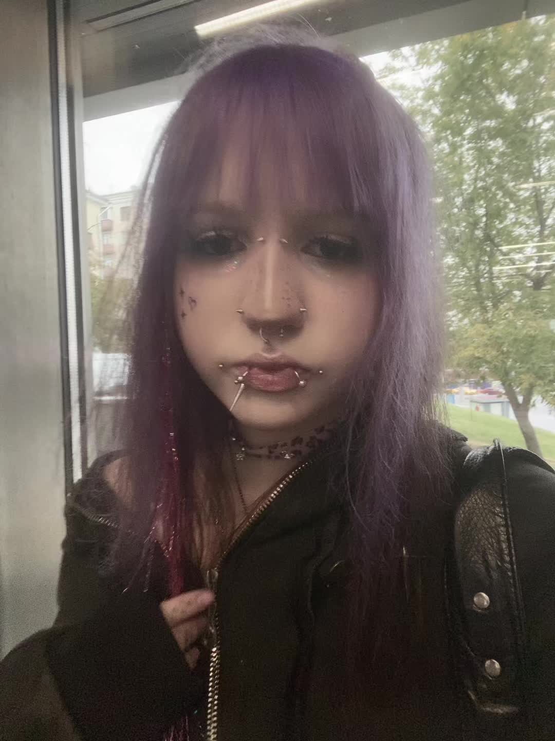 @s3Nyw3bS3x